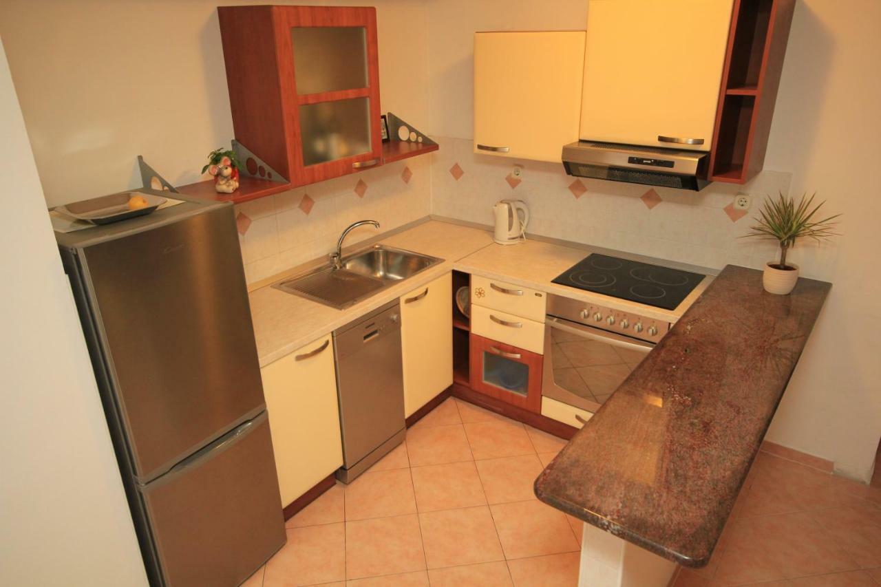 Comfort Sea View Apartment With Parking And Two Bedrooms Baska Voda Bagian luar foto