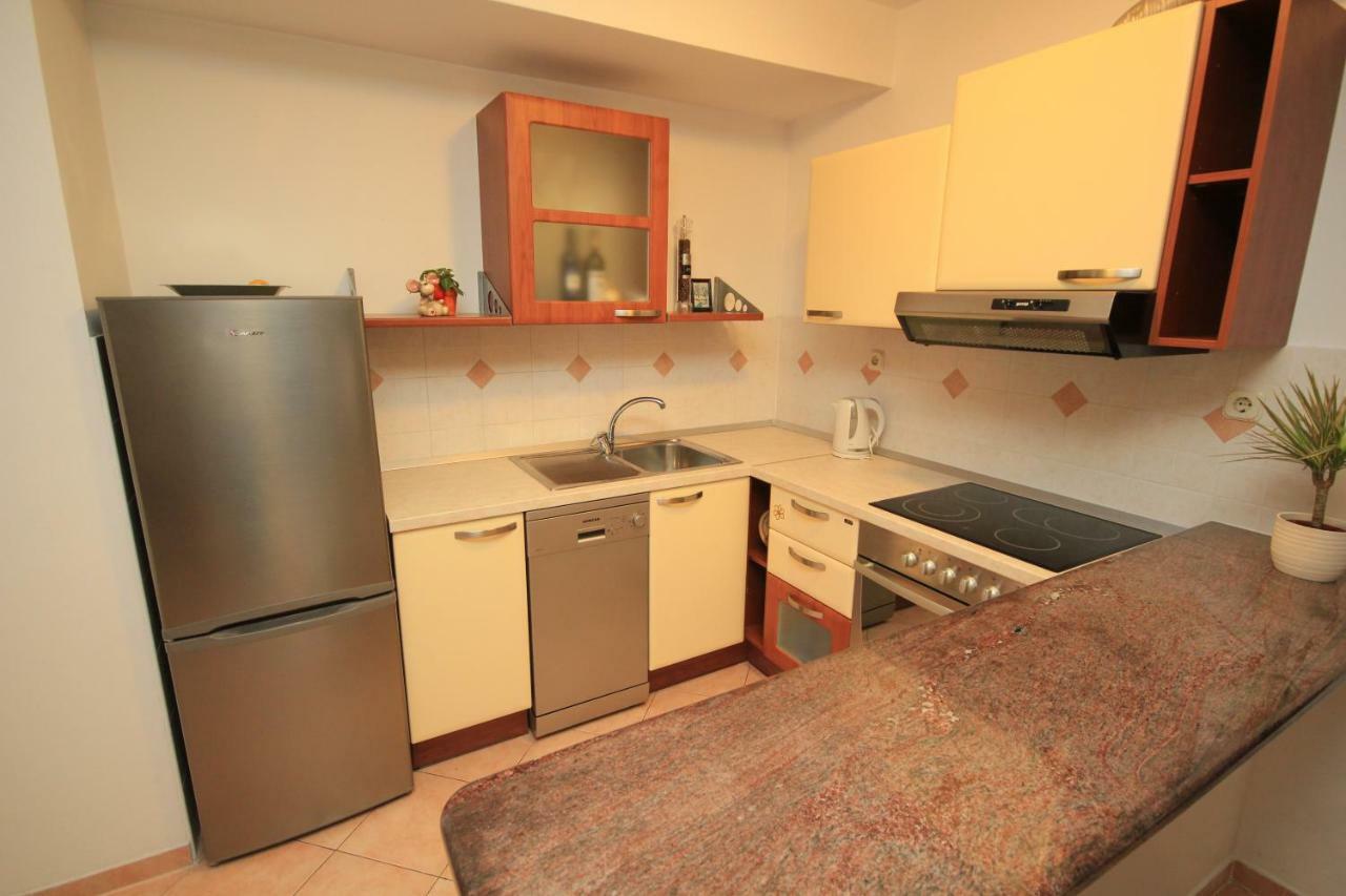 Comfort Sea View Apartment With Parking And Two Bedrooms Baska Voda Bagian luar foto
